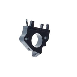 HONDA GX390 kolektor gaźnika z króćcem podciśnienia 16211-ZF6-D40